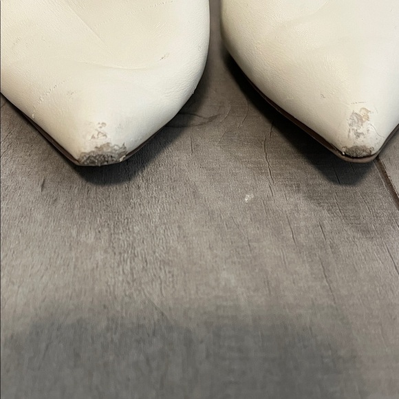 Forever 21 White Ankle Booties, Size 8.5 - Picture 4 of 11